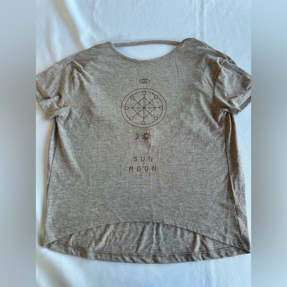 Alternative Apparel Sun Moon Graphic Tee with Open Back Size XS